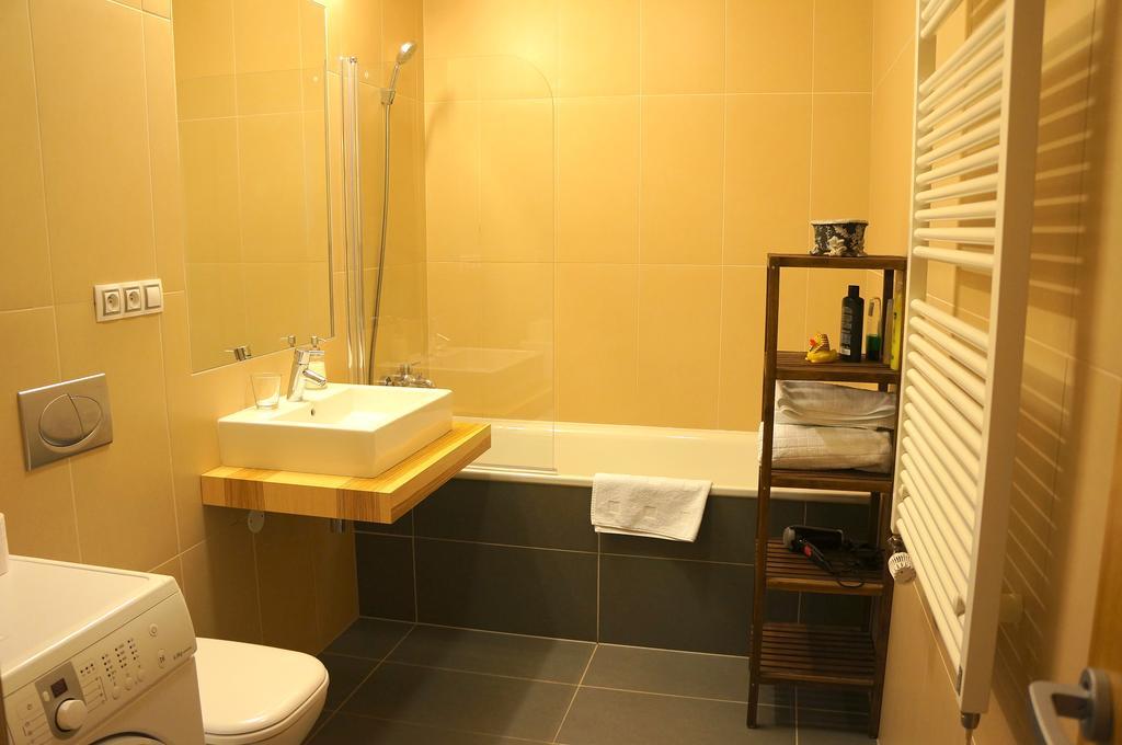 Studio 53 Apartment Прага Екстериор снимка